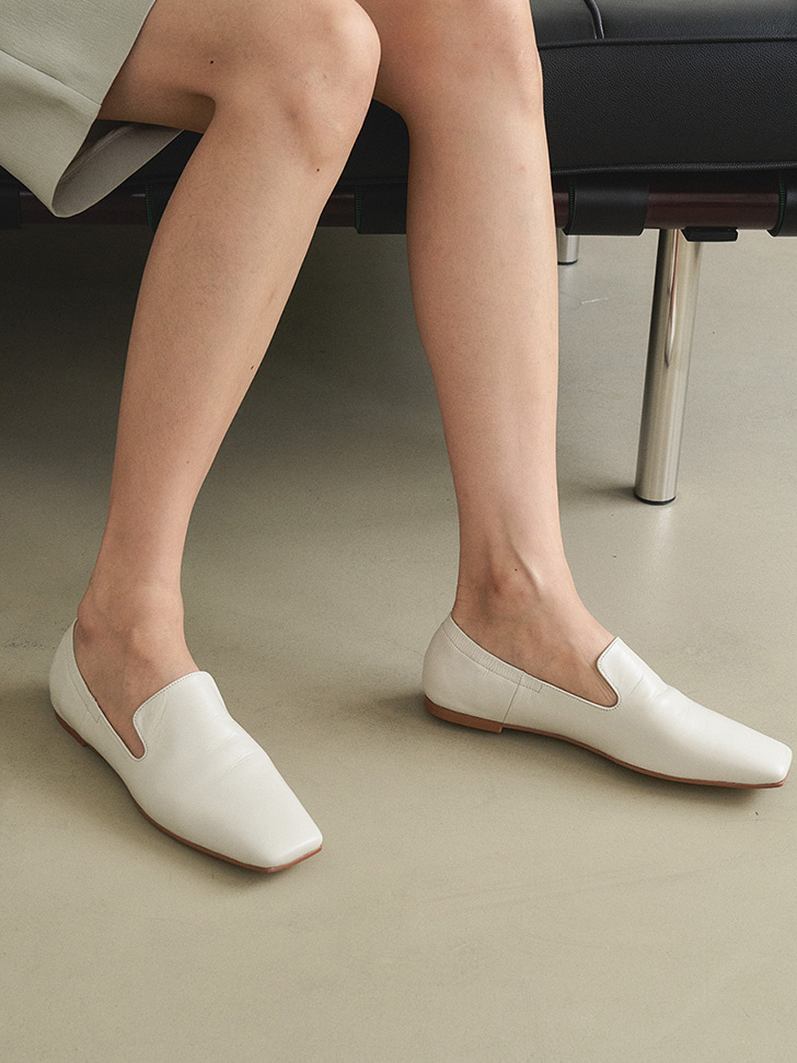 013 square toe loafer (ivory)